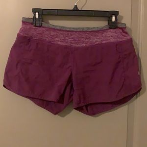 Lulu lemon size 6 magenta shorts